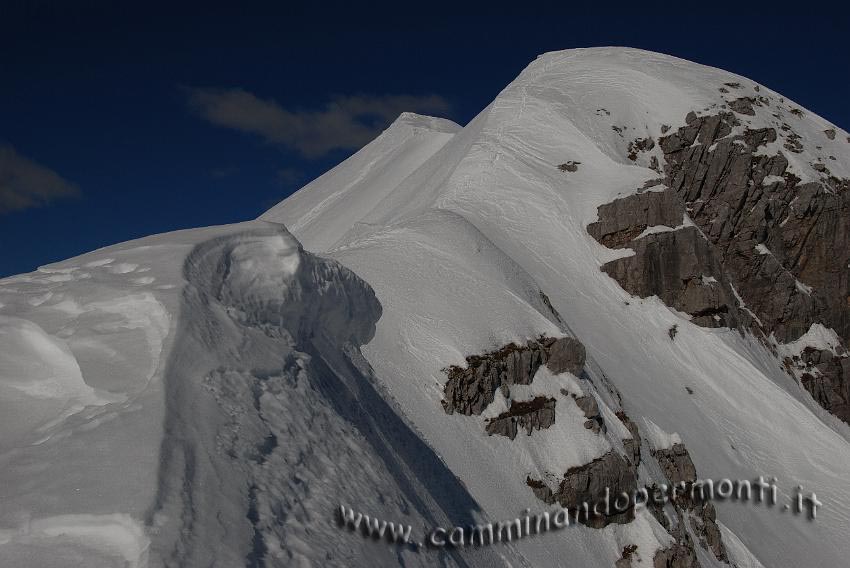 49 Salendo sulla cresta verso la Cima Menna.jpg